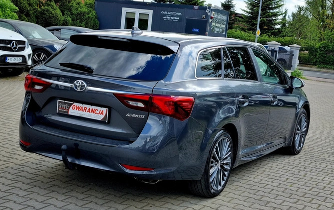 Toyota Avensis cena 63900 przebieg: 133000, rok produkcji 2017 z Kobyłka małe 277